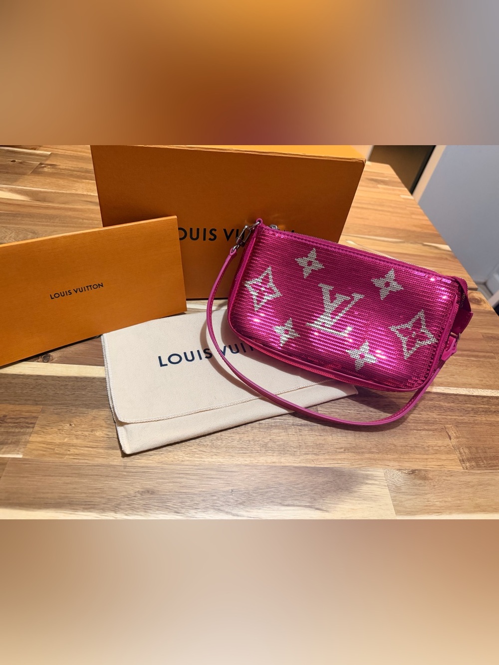 Louis Vuitton Satin Sequin Monogram Pochette Fuchsia - Picture 2 of 12